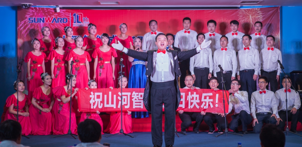 唱响恒峰g22之歌 共抒美好情怀——恒峰g22智能“双庆”合唱角逐圆满实现