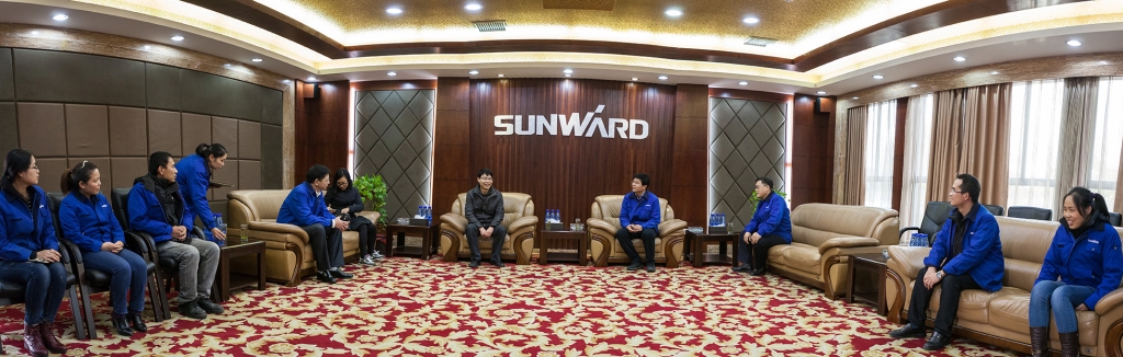 市科协向导莅临恒峰g22智能慰问难题科技事情者