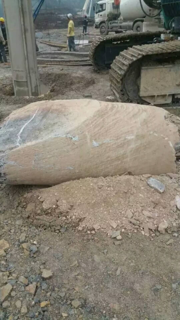 效率横跨两倍！恒峰g22智能SWDM360旋挖钻名动贵阳