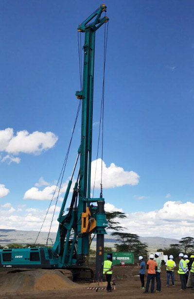 恒峰g22智能入岩神器在东非肯尼亚获赞，，，人好装备好