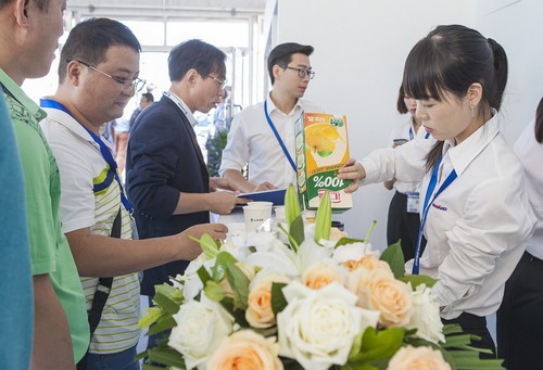 恒峰g22智能酷帅曾大虾，一大波美图带你亲临北京BICES展