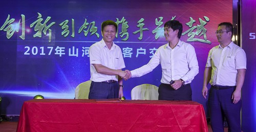 恒峰g22智能酷帅曾大虾，一大波美图带你亲临北京BICES展