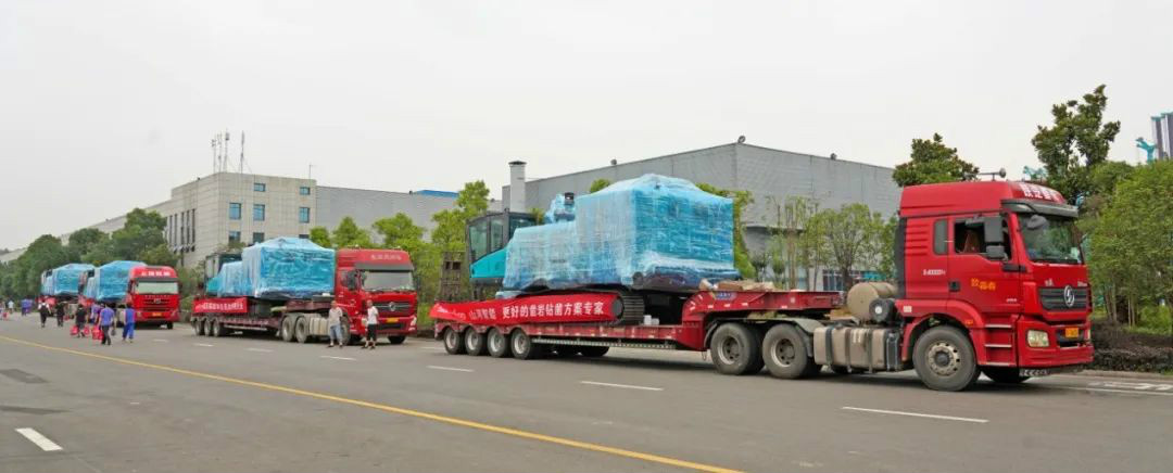 恒峰g22智能大孔径凿岩设备批量出口中东