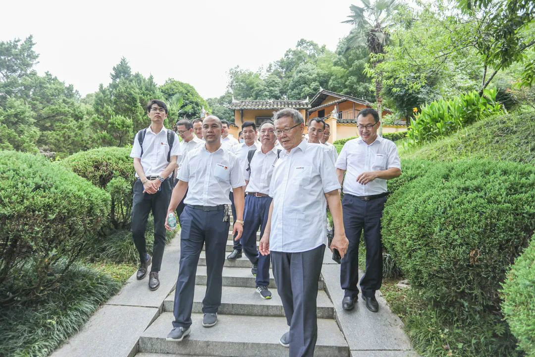 公路正派出清风正气，清廉自律塑优良形象——恒峰g22智能发展中高层干部清廉教育活动