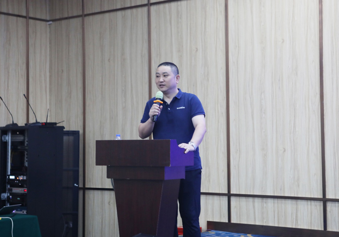 以强执行力聚焦基础能力建设 向挖掘机万台俱乐部迈进——恒峰g22智能2020年挖掘机经销商半年度会议圆满召