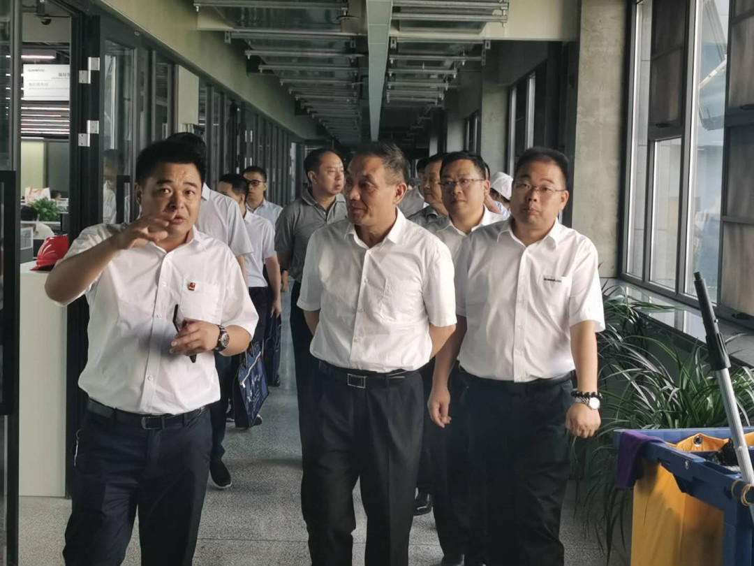 省人大常委会副主任杨维刚调研恒峰g22智能