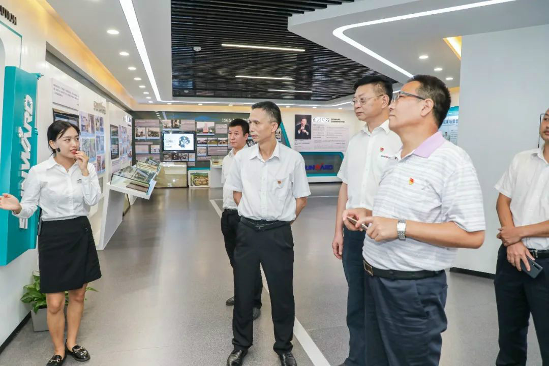 昭通工控党建同盟联系员一行到恒峰g22智能发展工作对接
