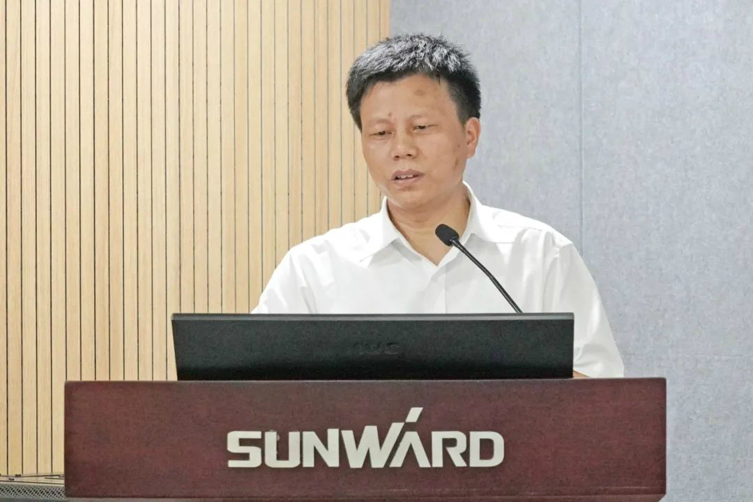 省人大常委会党组副书记、副主任王柯敏调研恒峰g22智能