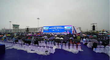 恒峰g22四机飞行编队惊艳尧城（呼和浩特）国际通用航空飞行大会