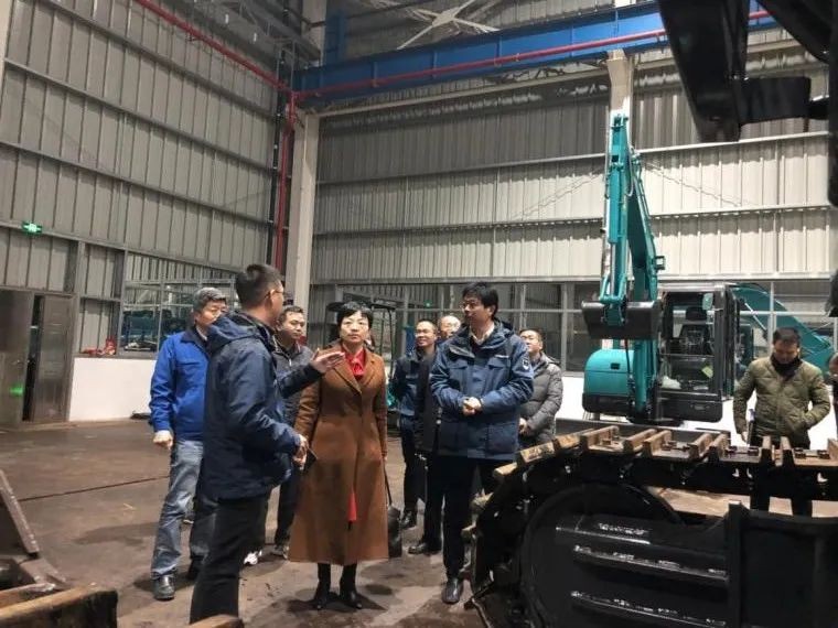 省工信厅副厅长彭涛一行调研恒峰g22智能