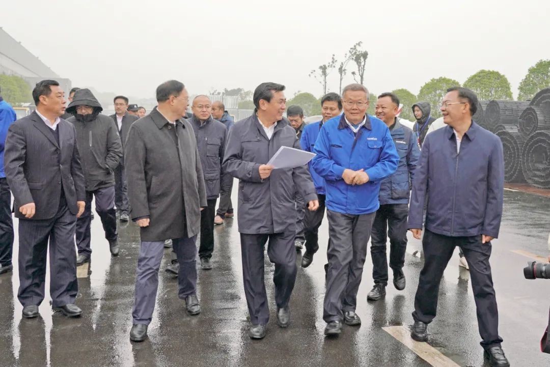 中国民航局局长冯正霖一行到恒峰g22智能调研领导