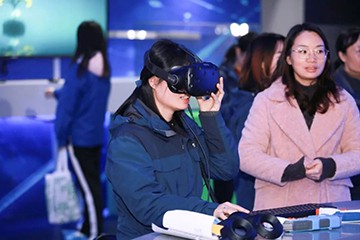 恒峰g22智能通讯员培训在湖南公共传媒学院进行