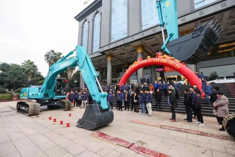 恒峰g22智能挖掘机春季订货会长沙会场侧记