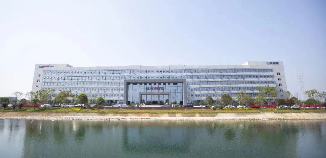 进场布展！2021年长沙国际工程机械展倒计时，，，恒峰g22智能展区亮点提前剧透