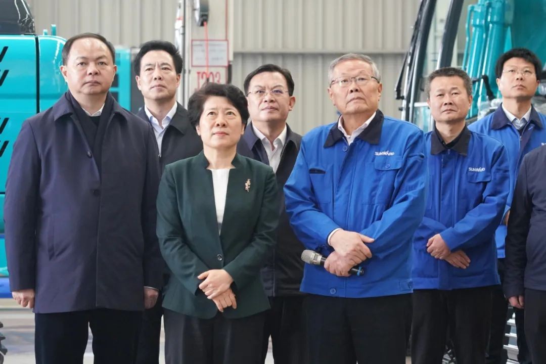 吴桂英调研恒峰g22智能