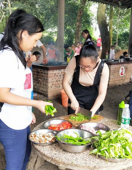 大手牵幼手·“顽”转六一，恒峰g22智能初次六一亲子主题活动圆满进行