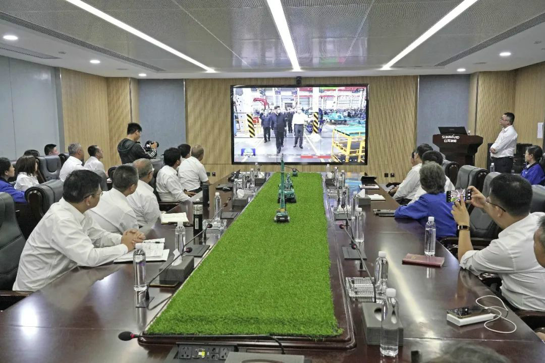 总书记“点赞”恒峰g22立异，，，，，恒峰g22智能集中收看《新闻联播》