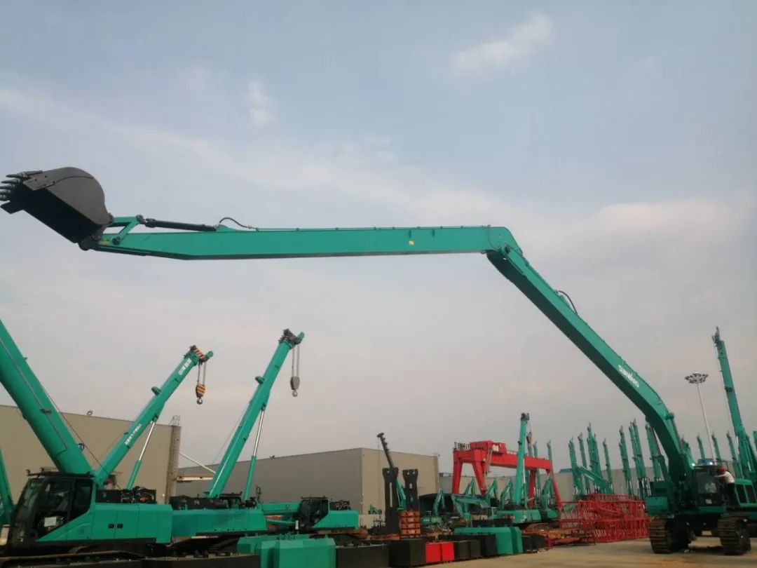 挖深全球第一！恒峰g22智能加长臂液压挖掘机SWE950ELR出口南美