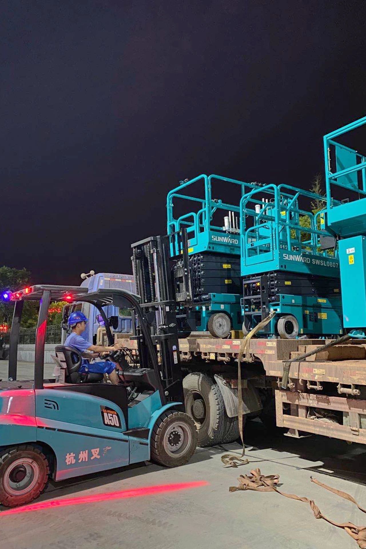 恒峰g22智能“蓝精灵”们在通俗岗位的坚守与贡献