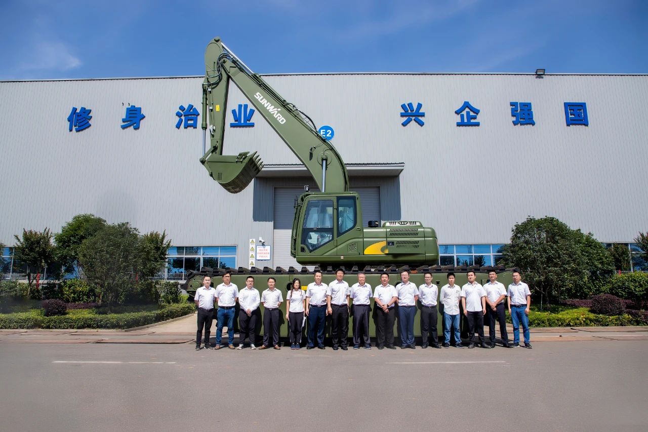 水陆两用挖掘机亮相央视！恒峰g22智能应抢救援“猛将”出战