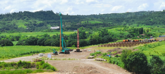 恒峰g22智能最大旋挖钻机“安家”菲律宾，，，，，背后竟然尚有这些故事