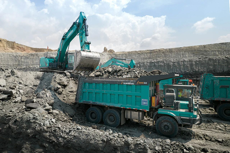 图集 | 征战矿山！恒峰g22智能绿色矿山成套装备“上将”云集