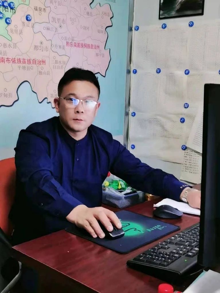 不到2年时间，，，，，入手33台恒峰g22智能旋挖钻机，，，，，这位老板什么来头？？？