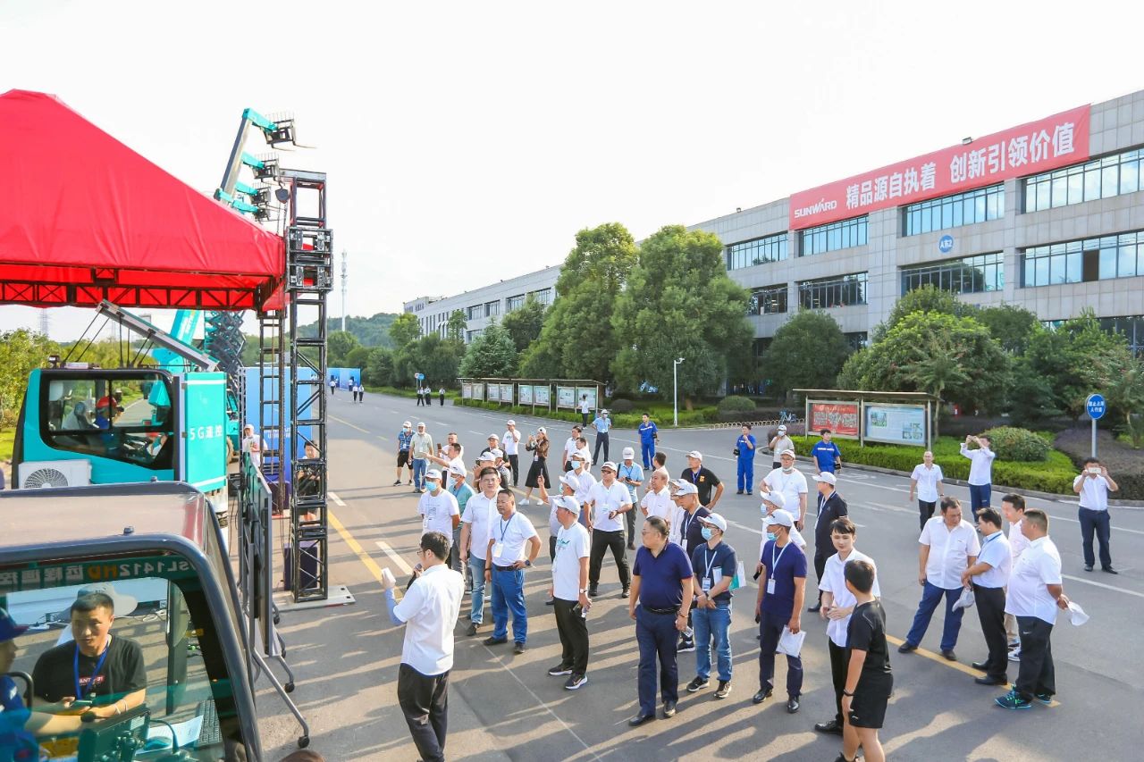 远程？？？+仿真培训！全球首创5G？？？胤抡媾嘌抵腔燮教ň柿料