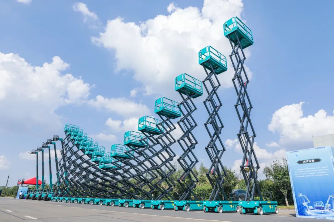 不负使命，，，，，恒峰g22智能高空作业装备交出“阶段性答卷”