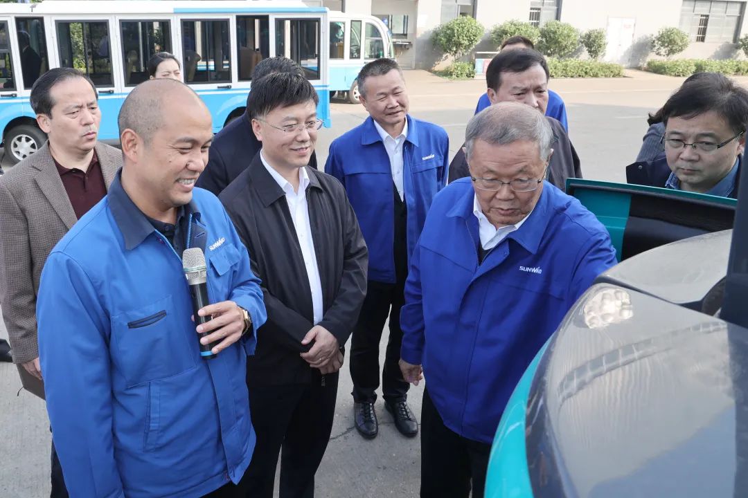 广州工控总司理景广军调研恒峰g22智能