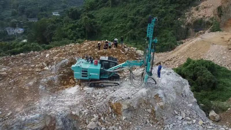 助力绿色矿山建设，，，，恒峰g22智能“凿岩先锋”SWDH系列顶锤钻机大展身手