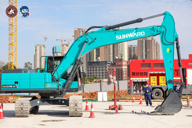 轮胎式挖掘机和履带式挖掘机，，，你更看好哪个？？？？？