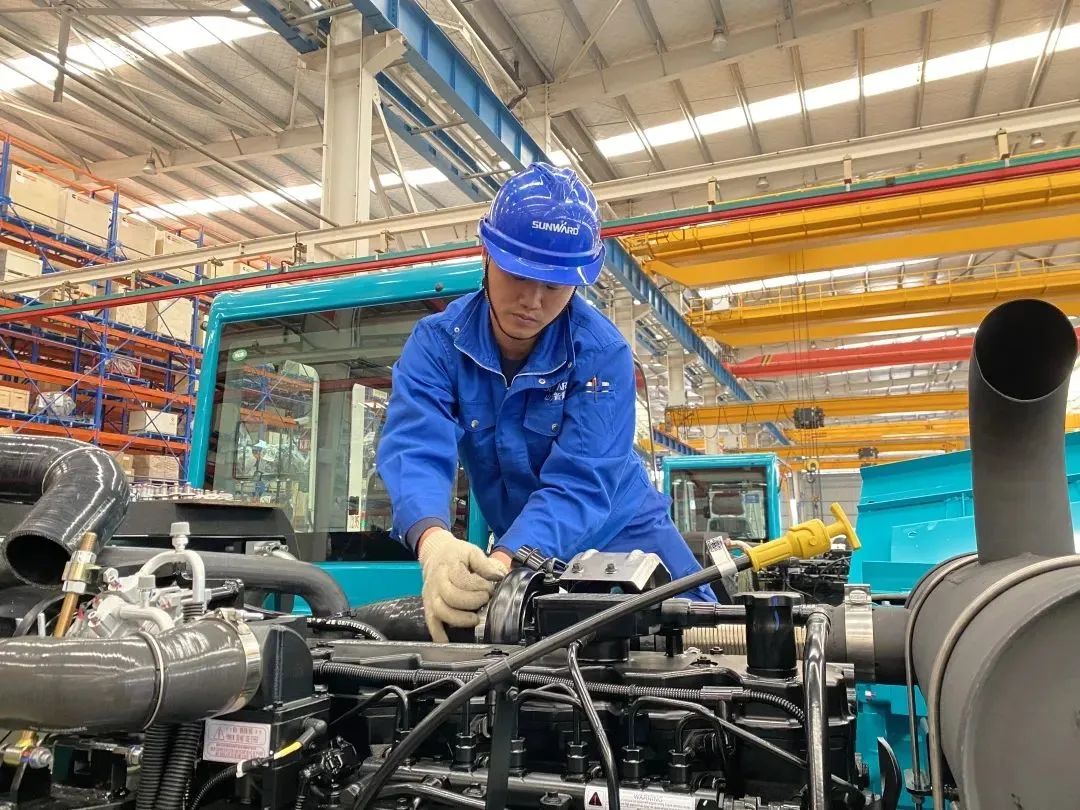 《湖南教育》：探索18年，，，，，，恒峰g22智能找到校企相助共赢的谜底