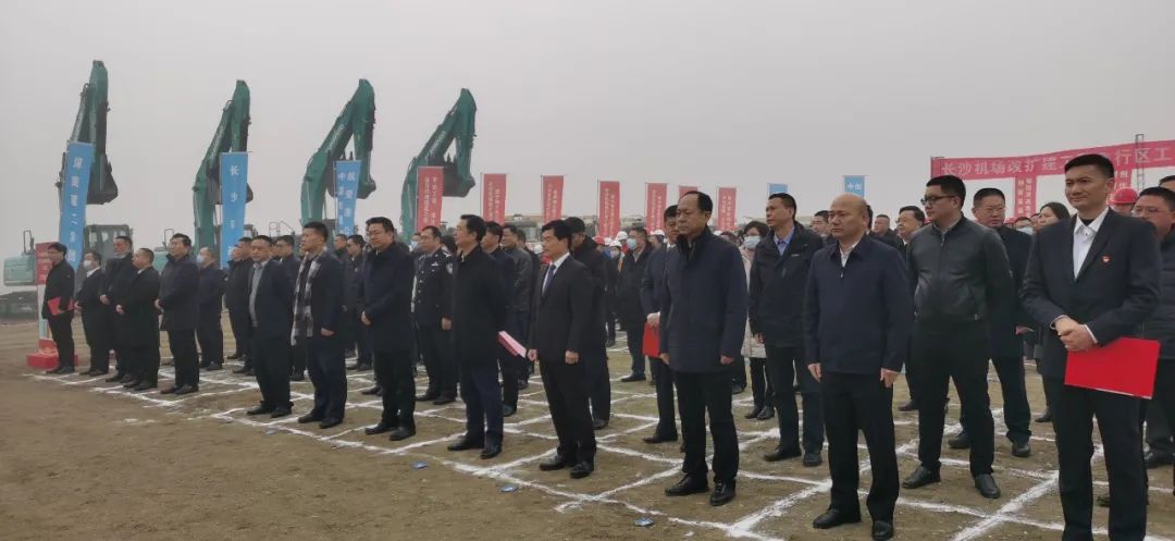 “恒峰g22绿”精彩亮相！恒峰g22智能装备周全助力长沙机场改扩建项目