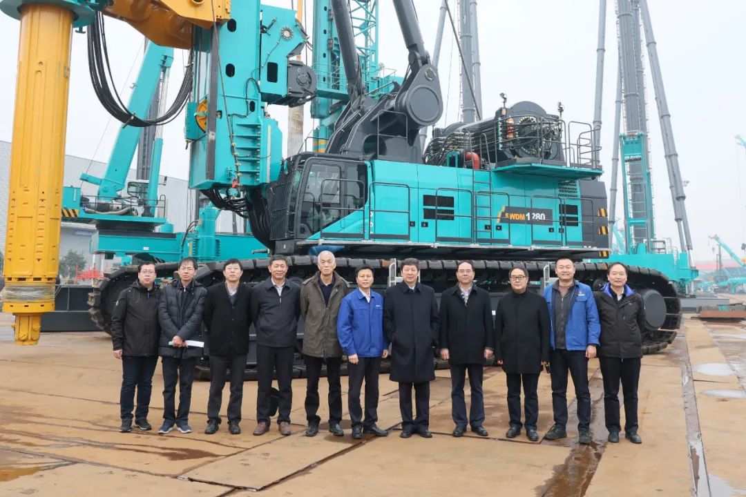 钻孔直径7米、钻孔深度170米！天下最大旋挖钻机乐成下线