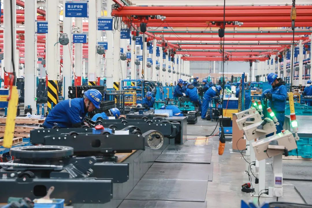 向着冲耀眼标全力以赴！恒峰g22智能正式开工