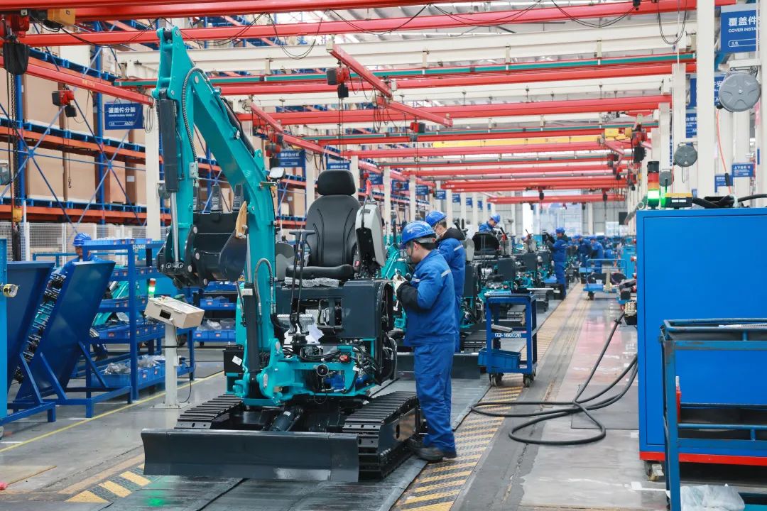 向着冲耀眼标全力以赴！恒峰g22智能正式开工