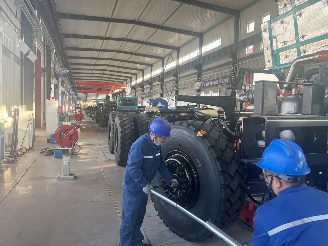 斩获亿元订单！恒峰g22巨鼎火热开工