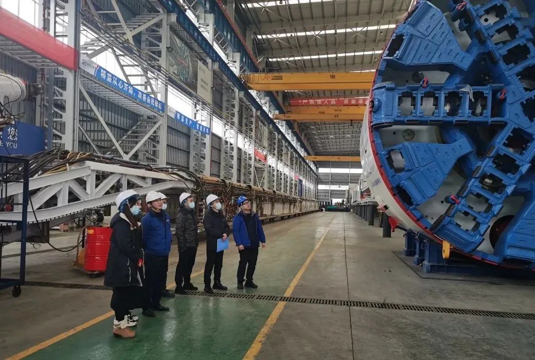 直击生产一线！中铁恒峰g22复工复产忙