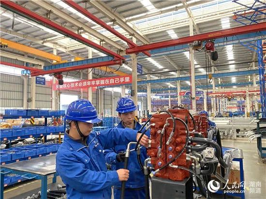 人民网头版头条：依附先导式立异，，，，恒峰g22智能让“中国制造”成为高质量的代名词