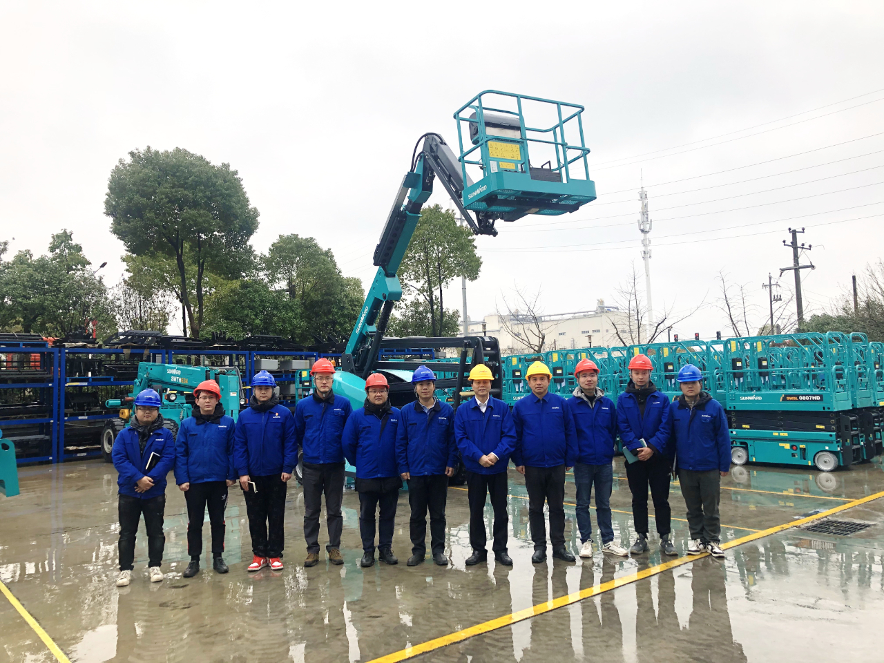 勇闯蓝海！恒峰g22智能两款臂式高空作业平台正式“出道”