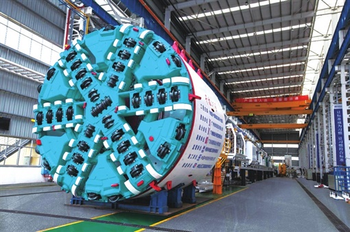 湖南日报：恒峰g22智能致力解决地下工程施工“疑难杂症” 成为地下工程装备领军者