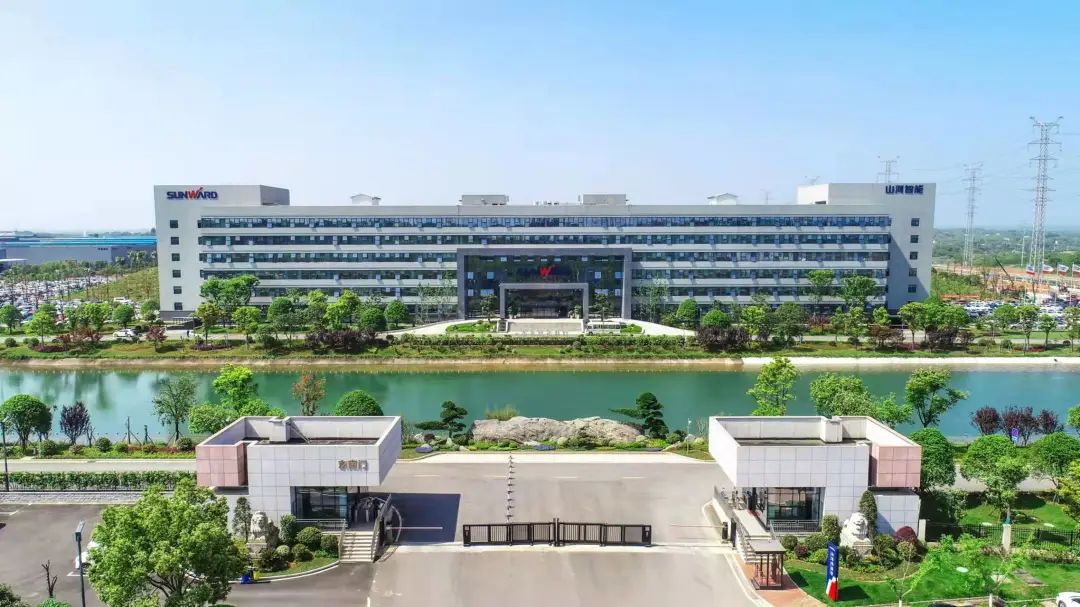 立异驱动，，，，，数字赋能！恒峰g22智能入选中国智能制造50强