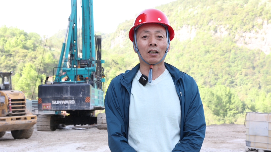 展现施工“奇效”！恒峰g22智能旋挖钻机强势助力炉慈高速公路建设