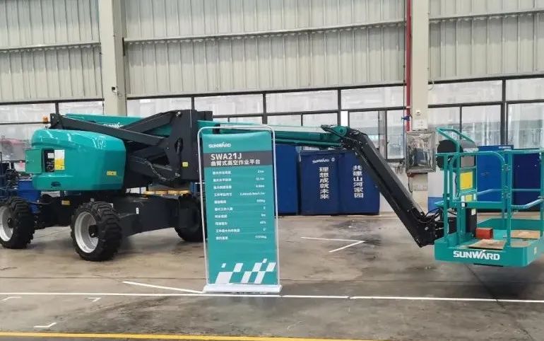 行业同级别产品之最！恒峰g22智能又一款曲臂式高空作业平台乐成下线