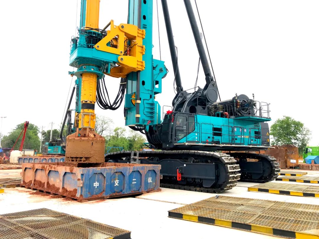 再啃“硬骨头”！恒峰g22智能“超等桩备”助建燕矶长江大桥