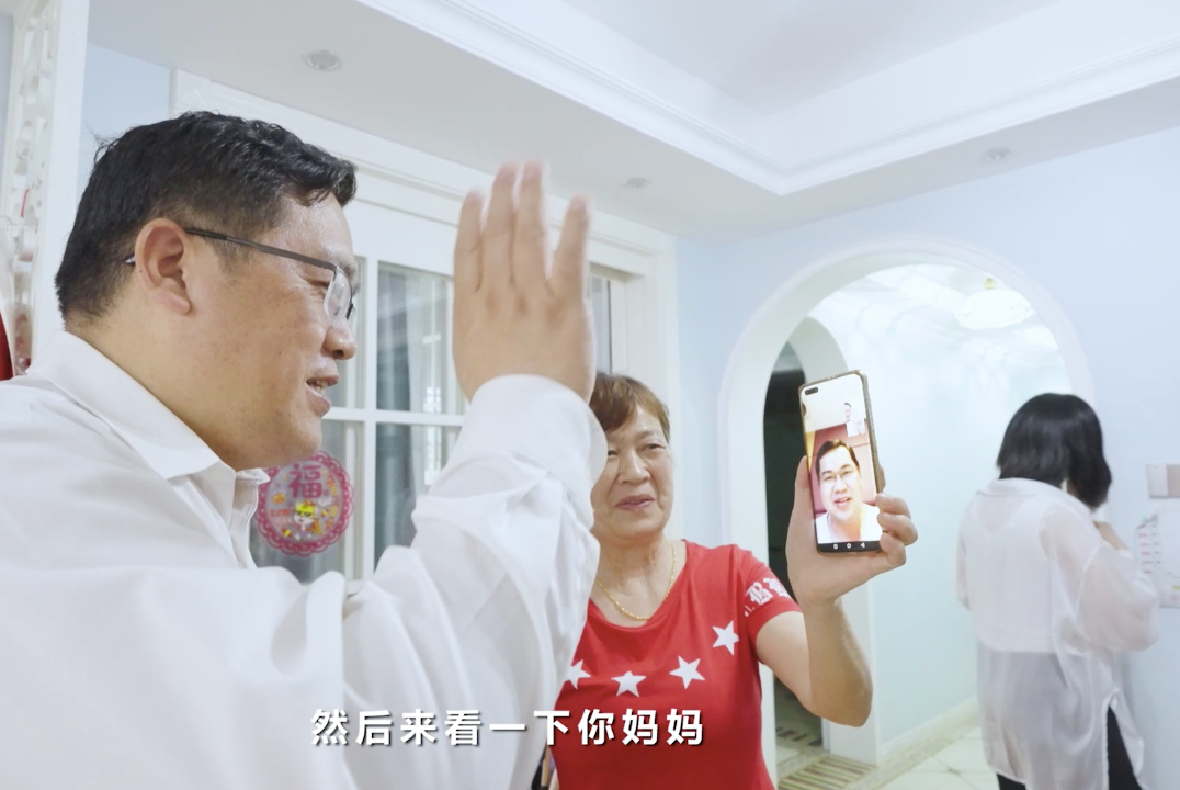 在母亲节，，，，，向你们死后的妈妈送去“恒峰g22家园”的温暖