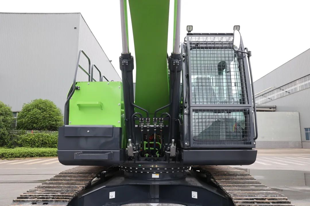 征战川藏铁路！恒峰g22智能新一代电动挖掘机乐成交付