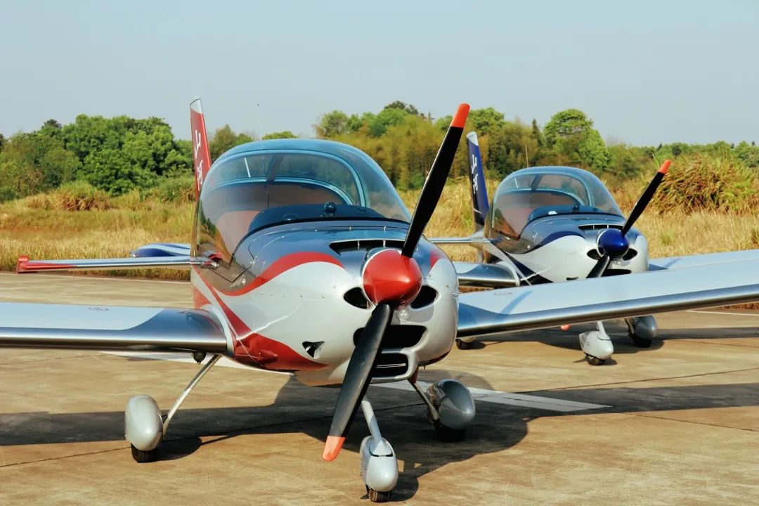 图集 | 阿若拉穿“鲨”衣，，，尚有更多套装为天空添彩！