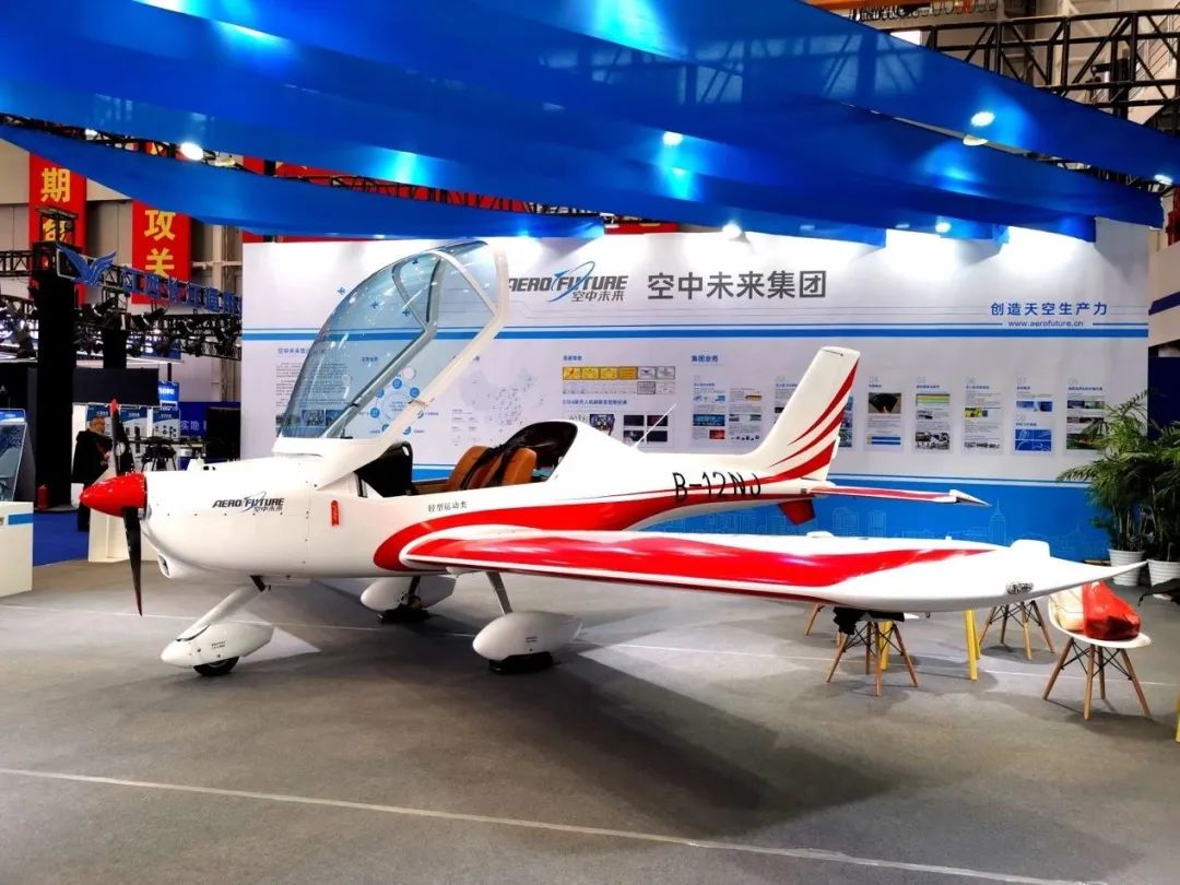 逆势翱翔！恒峰g22航空携手相助同伴亮相2022南昌航行大会